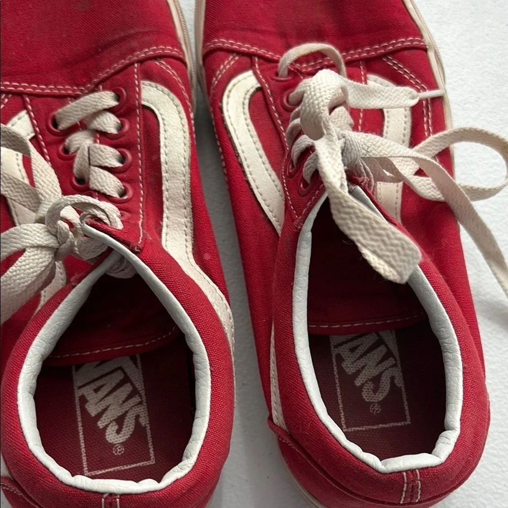 Vans women’s Red‎ Sneakers with White Details